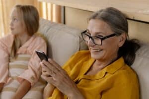 RE.DOCTOR LLC Achieves ISO 13485 Certification 6 自分の健康を自分で管理する:慢性疾患におけるスマートフォンを用いたバイタルサインモニタリングの台頭